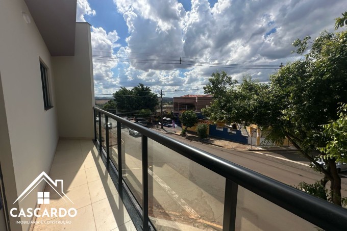 Apartamento Sobreloja no centro